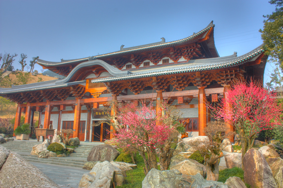 古 建