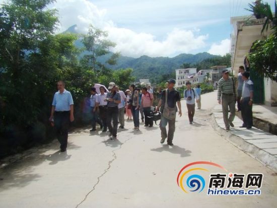 海南组成五指山考察组为文化产业发展献策[图]