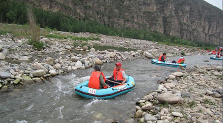 one day tour of Wuqiang River for drifting in Kaihua County