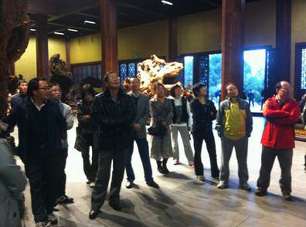 2012111515340400.jpg