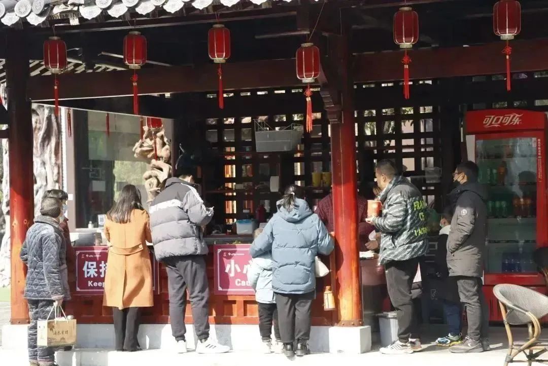 正月初四¦人气持续升温中，“根宫国潮年”爆火！